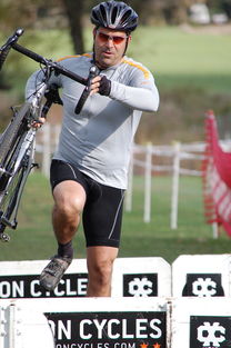 米兰体育网页版(官方}-全国速度滑冰青年锦标赛新纪录再现，2021年全国速度滑冰比赛直播